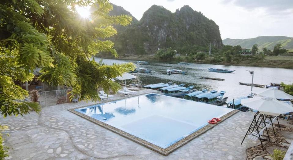 Jade Hotel Phong Nha Exterior foto